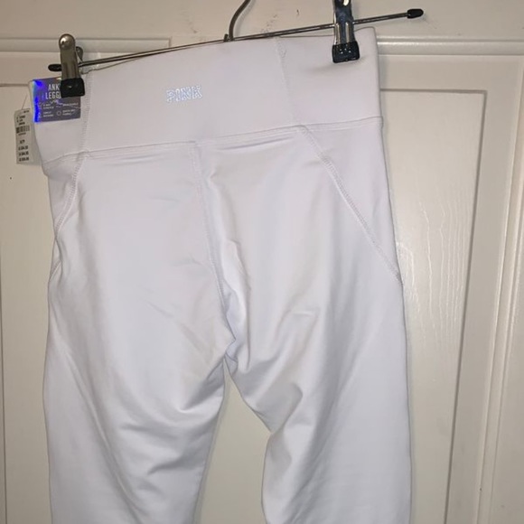 Vs pink leggings - Picture 3 of 3